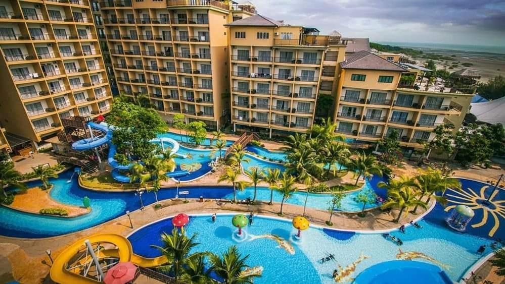 Отель Gold Coast Morib By Tim Экстерьер фото